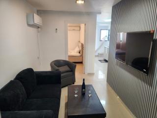 oR-Ya Suite - Bar Lavi - 2