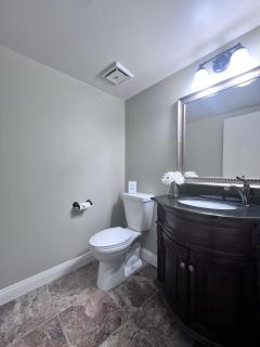 Luxurious 2 Bedroom Condo Shortest Walk To Disney - Anaheim - 5