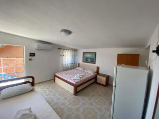 Llambro Rooms - Dhërmi - 9