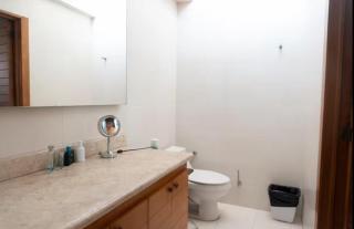 habitación con baño en amplia casa H3 - Guadalajara - 5
