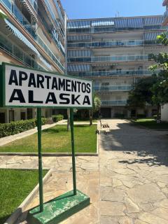 Cozy and renovated apartment 350m from Salou beach - 2