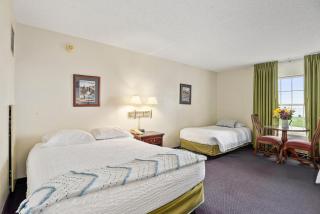 Spectacular Top Floor Deluxe Suite with Beautiful View & More! - 4