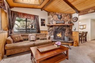 Moose inn #1836 - 9