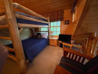 Grand View Log Cabin - Seeley - 6