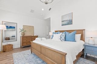 Spacious 6BR Beach Home Sleeps 15 – Relax & Reconnect at Coastal Breeze - 7
