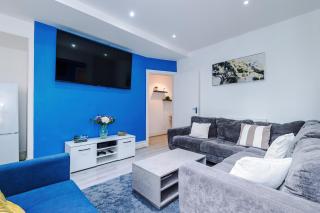 Huge Discounts Off Month Stays, Free Parking, Contractors - Liverpool - 0