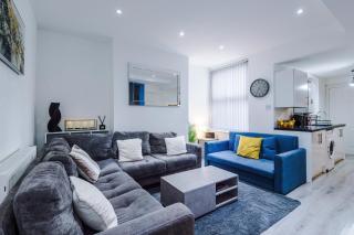 Huge Discounts Off Month Stays, Free Parking, Contractors - Liverpool - 1