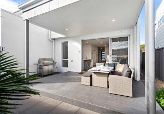 Shallows Coastal Retreat - 2