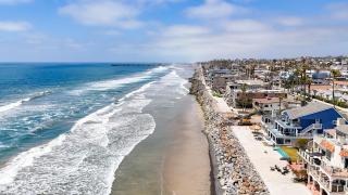 Beachfront Retreat - Oceanside - 2