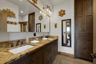 West End Luxury Retreat with Resort Style Pool and Hot Tub! - Fredericksburg - 8