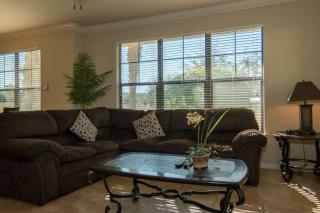 Pool view, 10 miles to Disney World, washer, dryer, kitchen, Wifi, two pools, ground level - 9