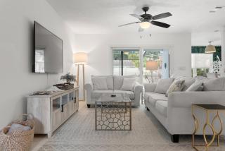 Stylish Home near Anna Maria Island with heated pool - 6