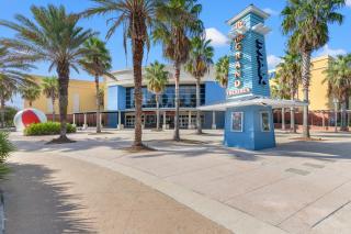 Seabatical! 3BR 2BA Coastal Retreat for 8 – Relax, Unwind, and Recharge - 3