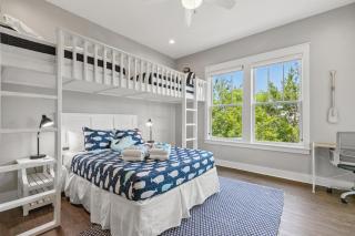 Aquamarine! Sleeps 12! Close to Community Pool! Private Beach Access! - 2