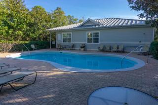 Aquamarine! Sleeps 12! Close to Community Pool! Private Beach Access! - 7