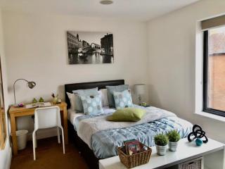 Central - Southampton - 2