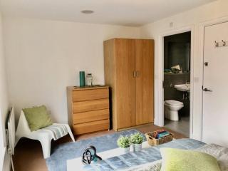 Central - Southampton - 1