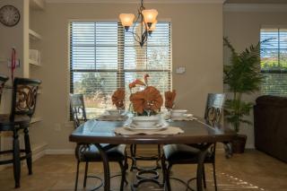 Pool view, 10 miles to Disney World, washer, dryer, kitchen, Wifi, two pools, ground level - 3