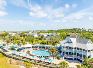 Spacious and Stylish 4-Bed, 45-Bath Home with Stunning Golf Views - Fripp Island - 7