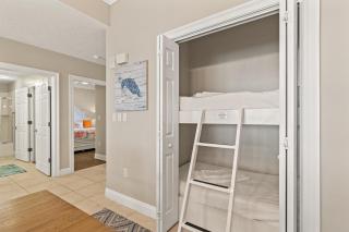Treasure Island 0403 - 7