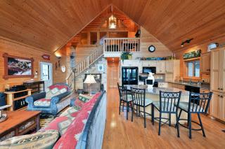 Twin Pines - Stone Lake - 1