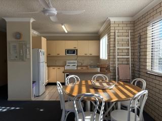 White Opal Unit 4 - Caloundra - 8