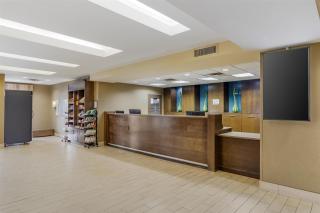 Best Western Plus Winnipeg West - 9