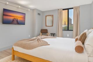 Modern and Harford Center 1-BR Near XLCenter and ConventionCenter - Hartford - 0