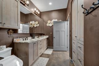 West End Nest with Hot Tub! - Fredericksburg - 8