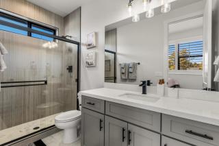Cottonrose Flagstaff - 7