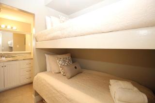 Sunsuite - Walk to Beach - Tennis - Olympic Pool - 3