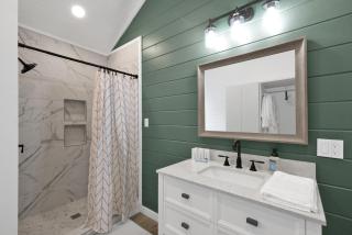 Cates Cottage in the Hill Country 8 Mins to Fred! - Fredericksburg - 4