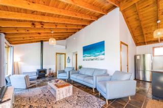Lens Lodge - Spacious beach Home - 7