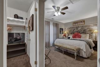 Marilyn House iconic charm 3 mins to downtown! - Fredericksburg - 1