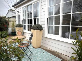 The Summer Cottage - 5
