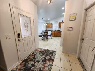 Disney rooms, pool table, private pool, spa, wifi, Universal 24 miles, Disney 10 miles - Davenport - 4