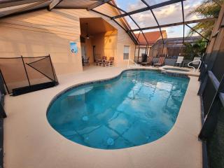 Disney rooms, pool table, private pool, spa, wifi, Universal 24 miles, Disney 10 miles - Davenport - 2