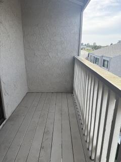 Two Bedroom Condo in Huntington Beach - Huntington Beach - 8