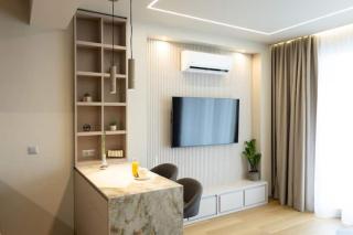Sofia's Finest 1BD Business Apartment in Top Center - Sofia - 0
