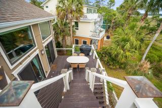 Elegant, Marsh-Front 5-Bed, 4-Bath Home, Sleeps 12 - Fripp Island - 8