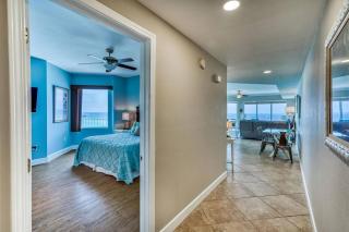 Sea Turtle Retreat! 3BR Beachfront Condo with Stunning Gulf Views Sleeps 8 - Panama City Beach - 1
