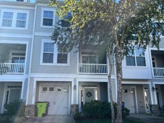 Catalina circle 21307 - 4