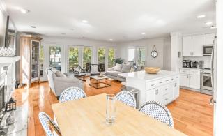 Spacious Family Getaway with Resort Amenities, Guest Cards and Golf Cart Included! - Fripp Island - 8