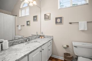 Beautifully appointed 3-Bed, 25-Bath Home, Great Location near Beach & Club - Fripp Island - 6
