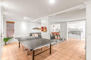 Spacious Family Getaway with Resort Amenities, Guest Cards and Golf Cart Included! - Fripp Island - 2