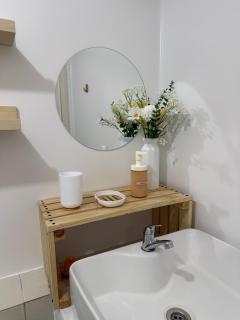 BnJ Suite Urban Deca w Netflix, Max, YT Premium, FREE parking - Manila - 1