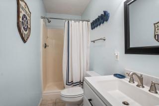 Beautifully Updated, Dog Friendly 4-Bed, 4-Bath Home near Beach - Fripp Island - 2