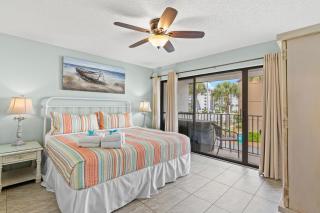 One More Round! 3BR 3BA Sleeps 10! 11 Pools! Golf Courses! Tennis Courts! - 2