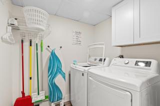 Watercrest Waves! Beachfront 2BR/2BA condo, Sleeps 8, Stunning Gulf Views! - 4