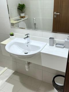 اقضي اجمل العطلات في شقتك في دبي - Sharjah - 2